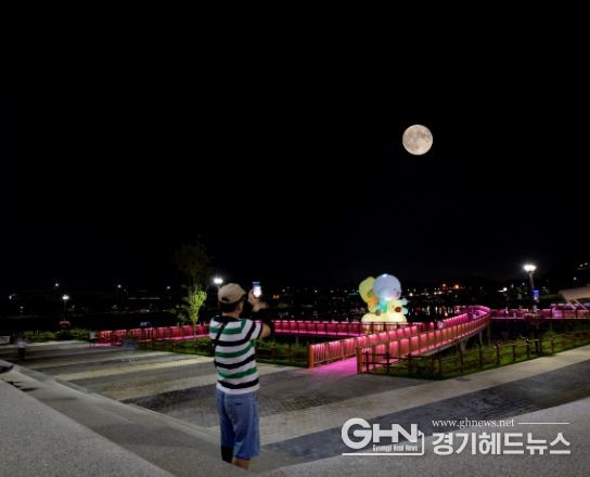 은계호수공원 슈퍼 블루문