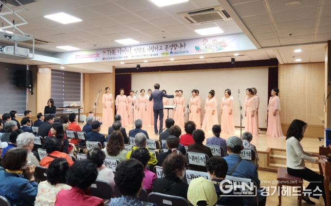 안산시 단원구여성합창단, 어버이날 맞아 존경의 노래로 울림 깊은 공연