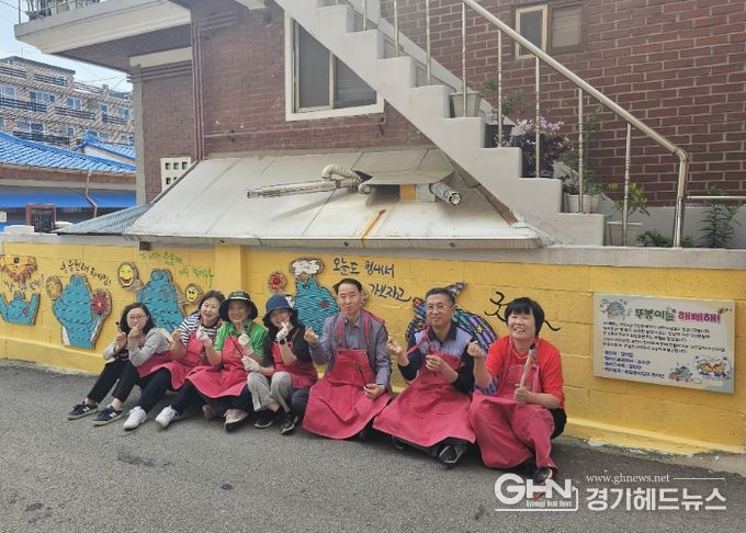 수원시 장안구 율천동, 주택가 벽화마을 조성