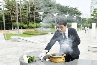장수석 수원시 영통구청장, 취임 첫날 현충탑 참배 이어 대한노인회 영통구 지회 방문…소통 행정의 출발