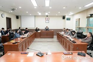 용인특례시의회 자치행정위원회, 2025년도 행정사무감사 마무리하며 강평 실시