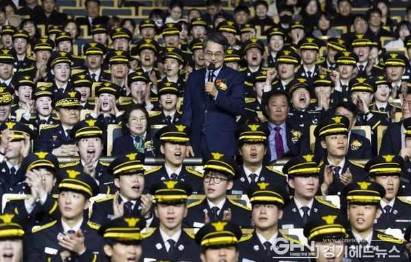 경기소방, 신임 소방공무원 316명 임용 김동연 “소방대원은 영웅. 도민의 삶 다시 일으켜 세우는 역할 해달라”