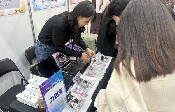 경기도교육청, 인공지능(AI)･디지털 활용 선도학교 350교 운영, 학생 맞춤형 수업 본격화