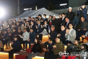 "노을과 음악분수의 향연" 안성시, 칠곡호수공원 개장