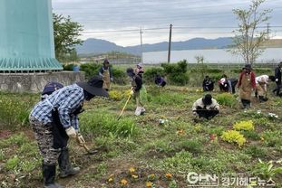 마스터가드너와 함께한 봄꽃 식재…남양주시, 정약용텃밭 새 단장