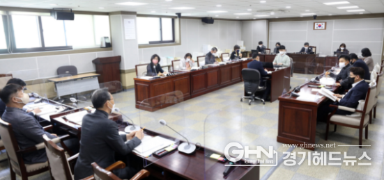 수원시의회 문화체육교육위원회, 문화체육교육국 행정사무감사 이어가
