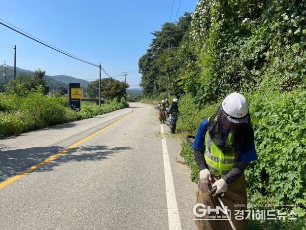 안성시, 추석맞이 주요 도로변 제초작업 실시
