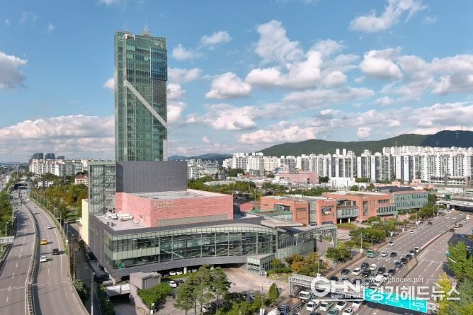 용인포은아트홀 전경 사진