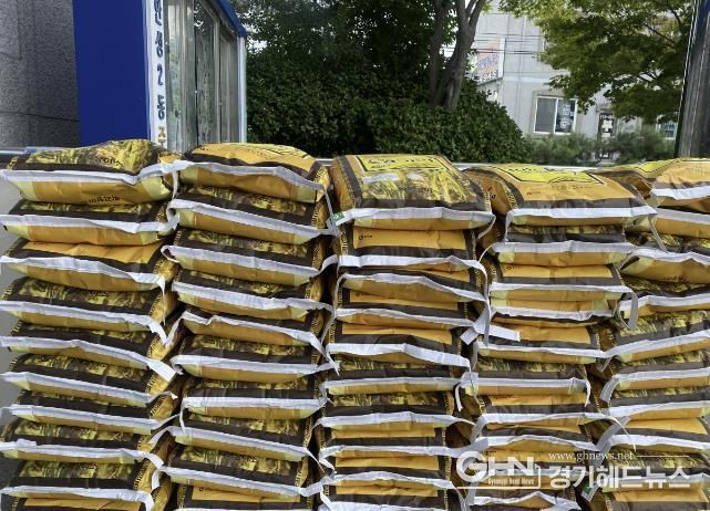 ㈜안성농축산식자재마트, 10kg짜리 쌀50포 기탁