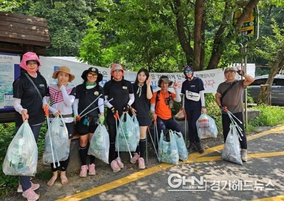 수원시 장안구 광교산 야등 패밀리, 환경정화 플로깅 활동 전개
