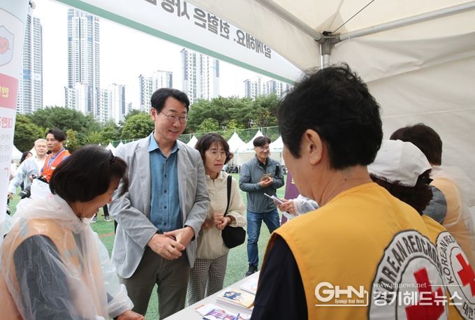 화성시, 2024 자원봉사 붐업 박람회 개최...자원봉사의 새로운 패러다임을 제시하다