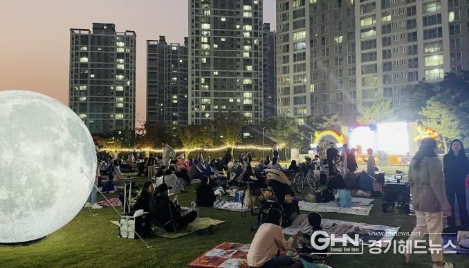 안성미디어센터, 야외 상영 ‘Fall In Movie Night’ 뜨거운 호응 속 성료