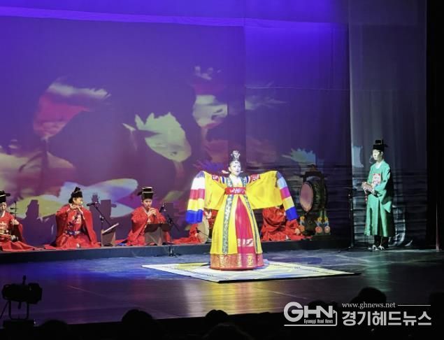 올해 4월 열린 시흥시립전통예술단 정기공연