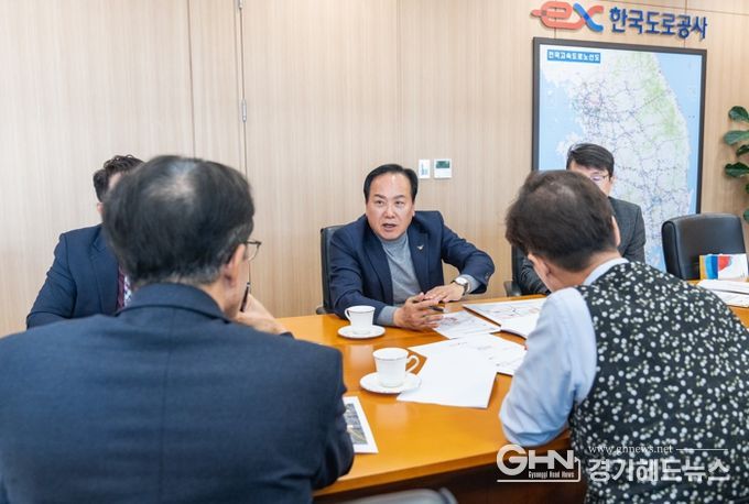 이권재 오산시장, 함진규 한국도로공사 사장 만나 경부고속도로 상부개발·오산IC 입체화·하이패스IC 신설 등 건의