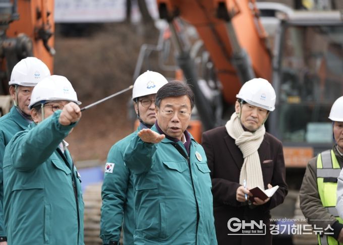 신상진 성남시장, 탄천 교량 복구 공사 현장 순찰