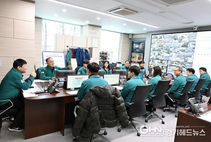 시흥시, 대설 총력 대응...제설인력 500여명 투입
