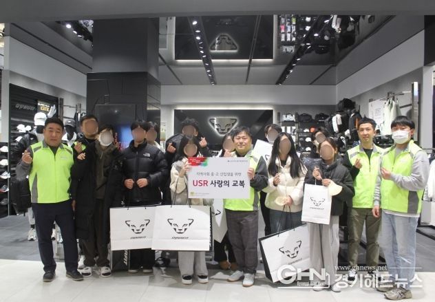 LG전자노동조합평택지부, 송북동 중․고교 신입생에게 입학선물 전달