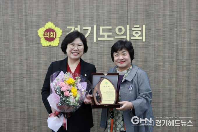 이애형 위원장, 버드내노인복지관으로부터 감사패 받아