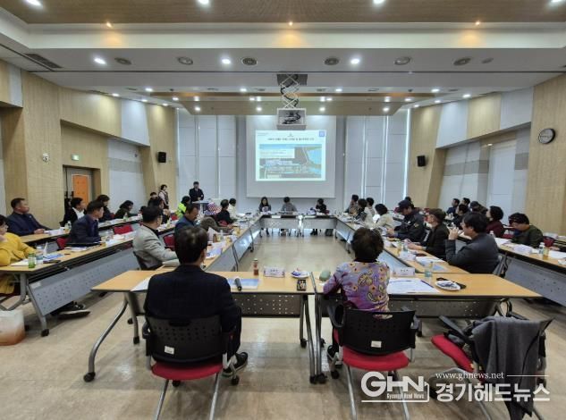 화성특례시가 28일 제15회 뱃놀이 축제를 60일 앞두고 추진상황 보고회를 개최하고 있다