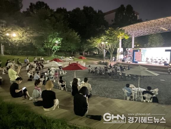 기회소득 예술인 상설무대