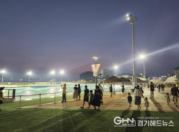 2024년 야간 개방한 웨이브파크