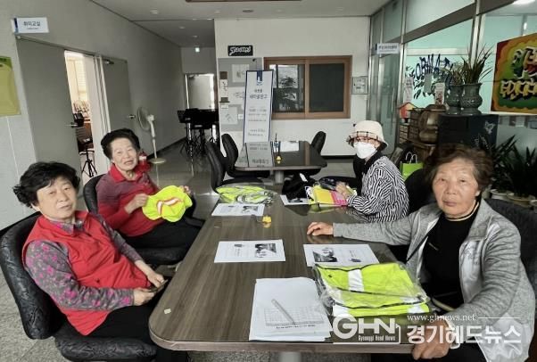 수원시 권선구, 2025년 재활용품 수집 노인 하절기 안전용품 배부