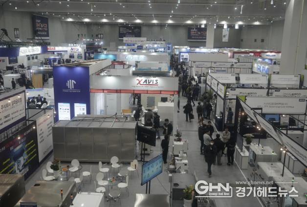 스마트 SMT&PCB 어셈블리 전시