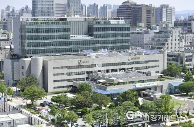 수원시청사