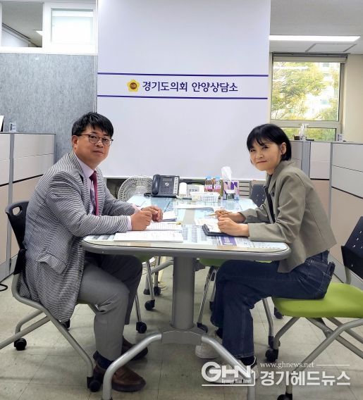 경기도의회 김재훈 의원, “안양시청 강당 영상표출 개선 등 지역 핵심사업 논의”