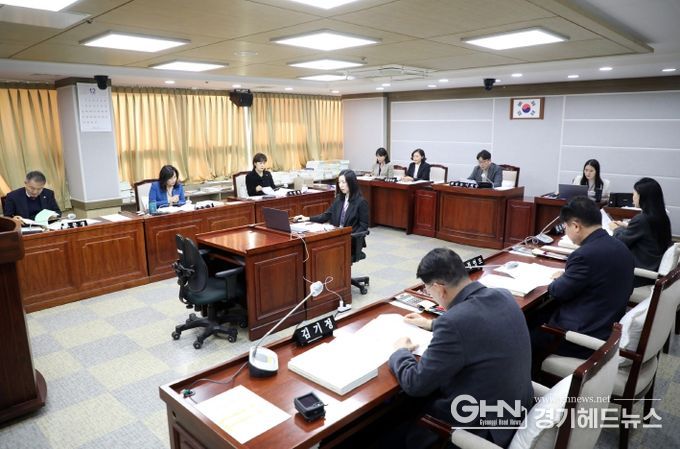 수원특례시의회 보건복지위원회, 조례안 등 안건심사