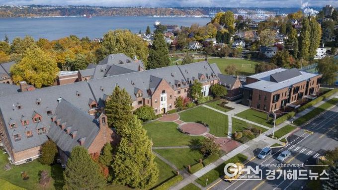 애니 라이트 스쿨 본교 전경