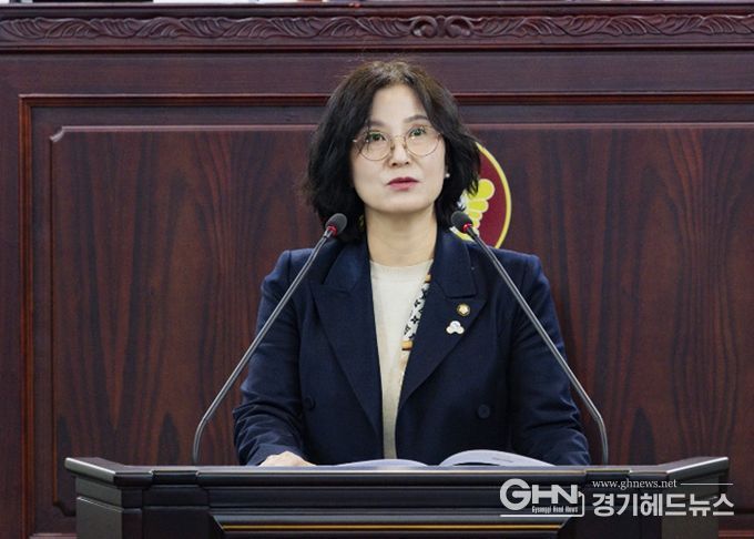 화성특례시의회 배현경 의원이 제249회 임시회 제1차 본회의에서 5분 자유발언을 하고 있다.