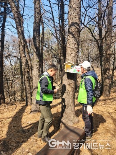 남양주시 다산2동 자원봉사단, 황금산 안전점검·환경정화 활동 전개