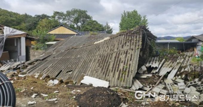 폐슬레이트 수거의 해 지원 대상 예시-2(훼손방치된 석면 슬레이트 건축물)