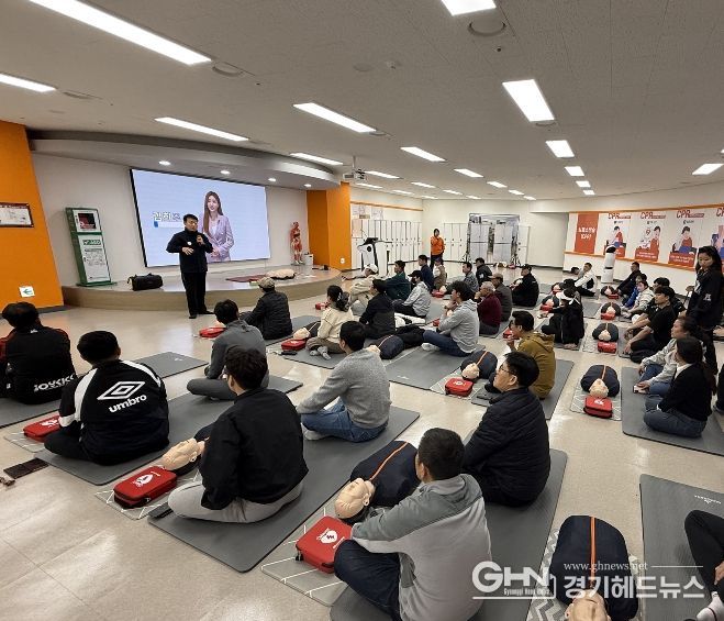 2026년 3월22일 34개 회원종목단체를 대상으로 심폐소생술 교육하는 모습