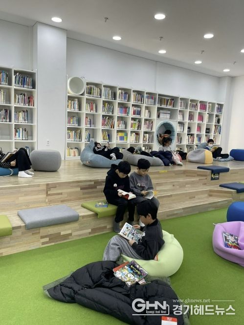 중앙도서관 어린이열람실